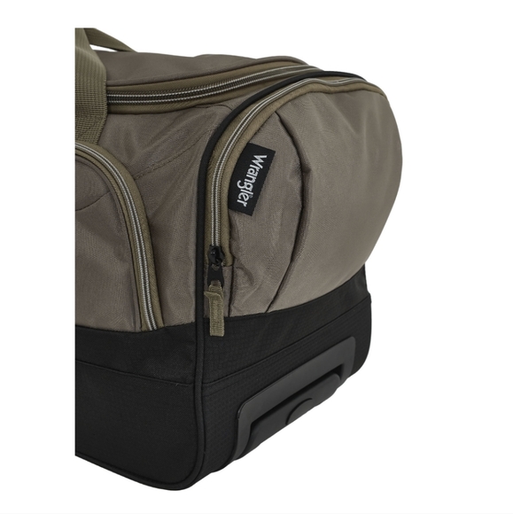 ✨🆕✨ Wrangler 21" Rolling Duffel - Picture 5 of 5